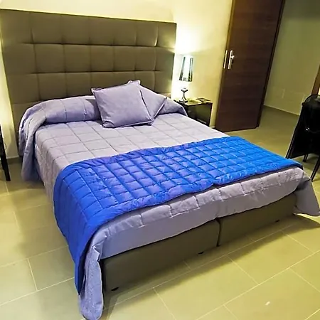 Bed & Breakfast Domus Fontis Roma
